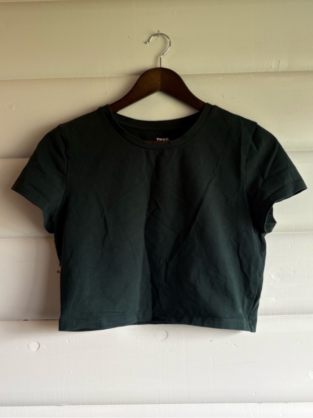 Aritzia TNA Cropped Baby Tee Green Stretch Cotton Crew Neck Size Large